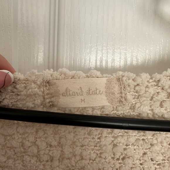 Altar’d State Sweater - Picture 3 of 3